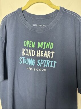 Life Is Good Men’s XL Crusher Tee Open Mind Kind Heart Blue
